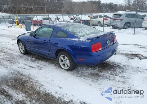 2005 Ford Mustang V6 Deluxe/V6 Premium from USA, damaged, VIN 1ZVFT80N655157552